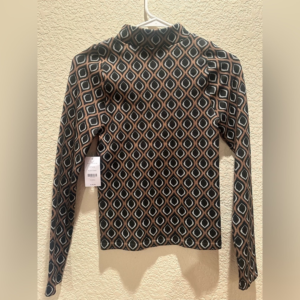 Fitted Long Sleeve Shirt